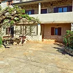 Apartment Grosse In Babici Mit Garten Und Terrasse By Interhome Umag