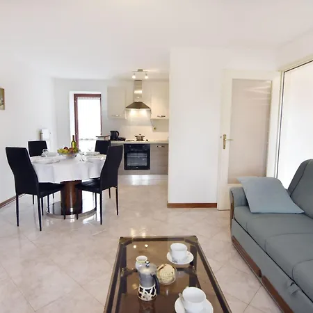 Grosse In Babici Mit Garten Und Terrasse By Interhome