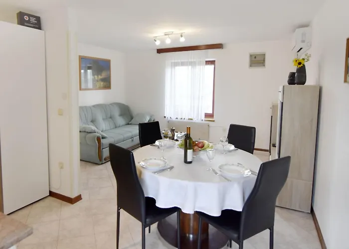 Grosse In Babici Mit Garten Und Terrasse By Interhome * Umag