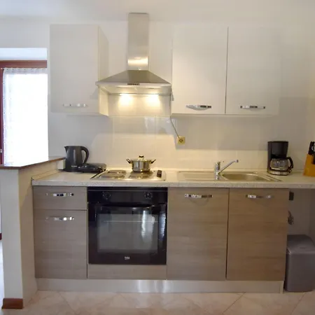 Grosse In Babici Mit Garten Und Terrasse By Interhome *