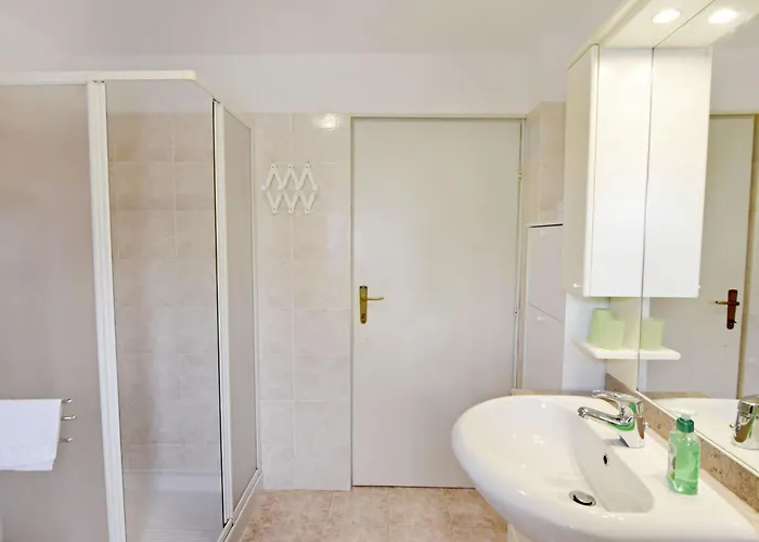 Grosse In Babici Mit Garten Und Terrasse By Interhome Διαμέρισμα